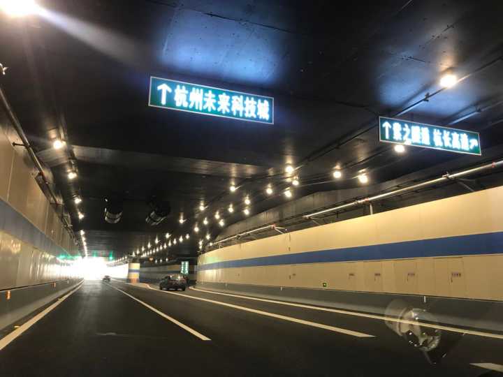 重磅杭州文一路隧道明早10点试通车下德胜高架进隧道5分钟即达紫金港
