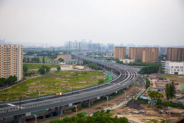 钱塘快速路,同协路至东湖高架路段,6月14日上午10时开通试运行