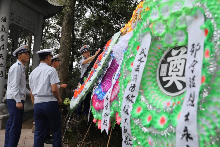 烈士纪念日义乌武义两地同步纪念邹宁浩烈士