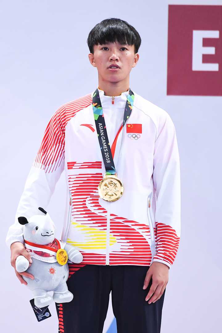 温州瑞安姑娘蔡颖颖散打60公斤以下级夺冠