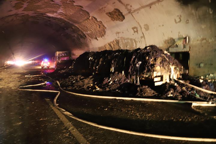 山西晋城311隧道事故图片