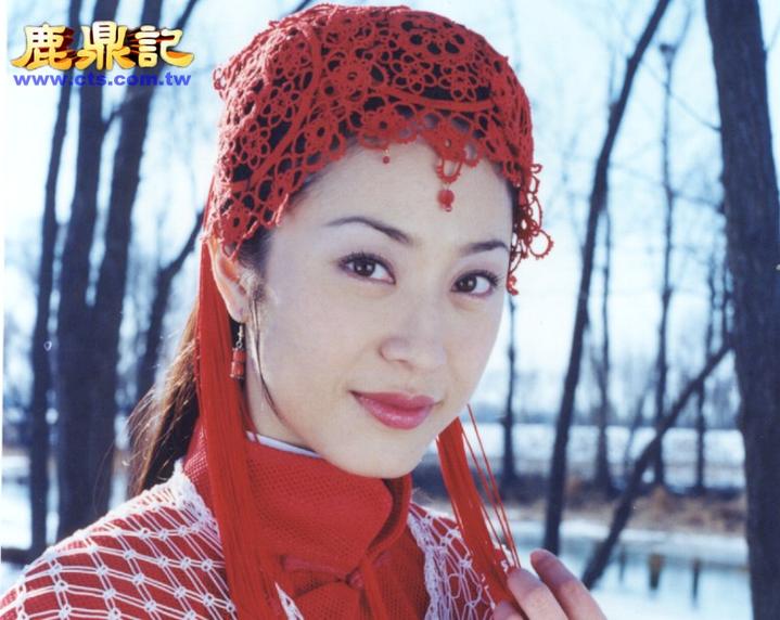 其中饰演韦小宝四老婆龙儿的,正是港姐冠军出身的香港演员陈法蓉