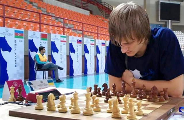 27岁乌克兰国际象棋特级大师因吸食过量笑气