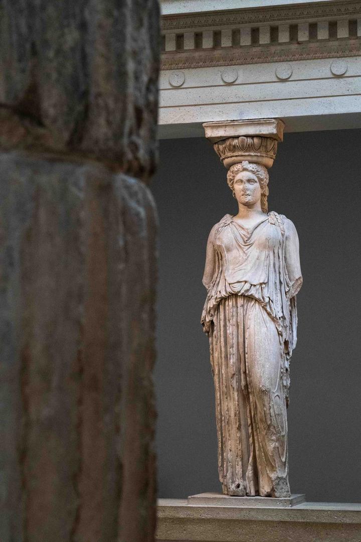古希腊女性柱图片