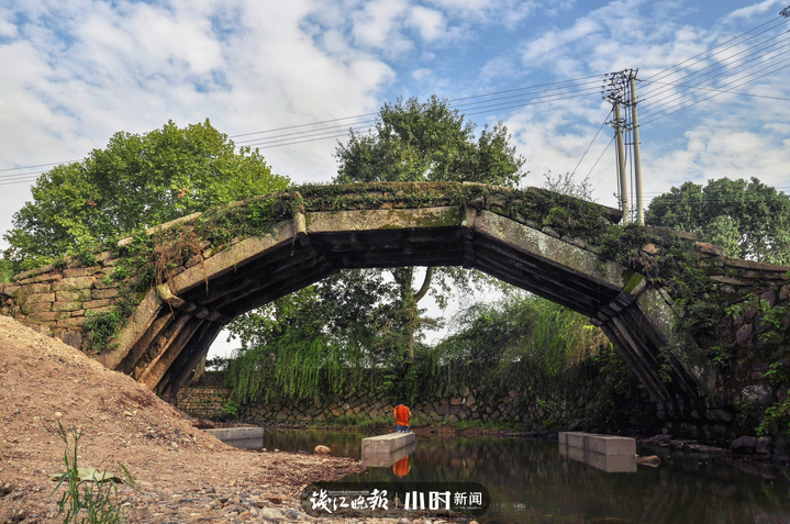 义乌赤岸古月桥图片