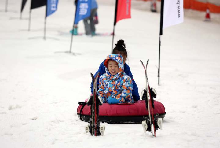 12溫州文成天鵝堡滑雪場【地址】溫州文成縣銅陵山鎮石垟林場森林公園