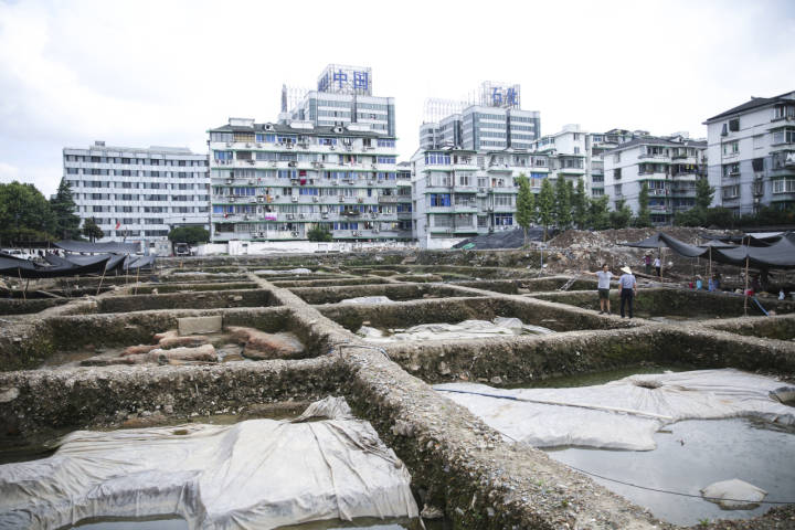 德壽宮地塊原是杭州工具廠所在地,原計劃2005年完成拆遷後掛牌出讓.