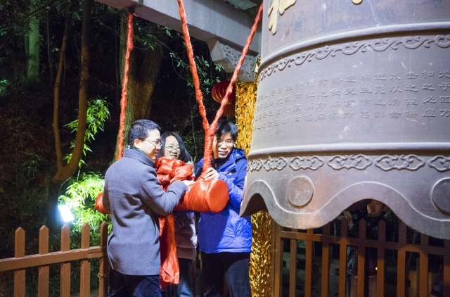 登高祈福,敲钟游园,六和塔除夕版祈福门票开卖