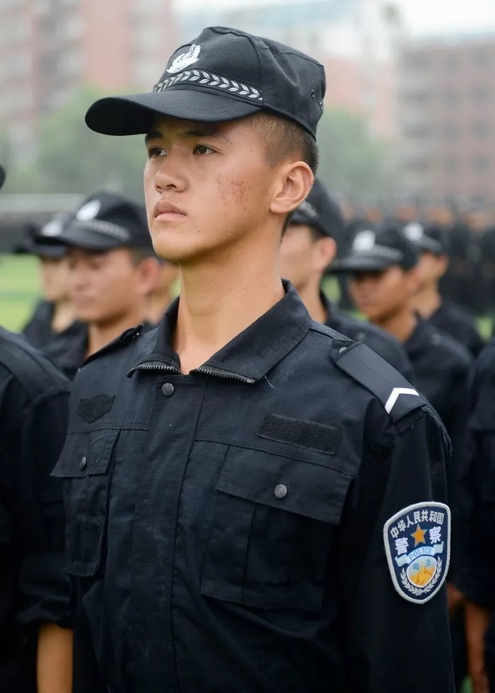 浙江警察学院校服图片