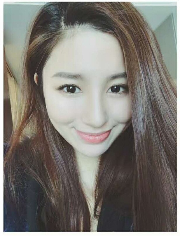 人腿长104cm身高172cm今年21岁——徐梦婷小编要推荐一个酷炫的小仙女